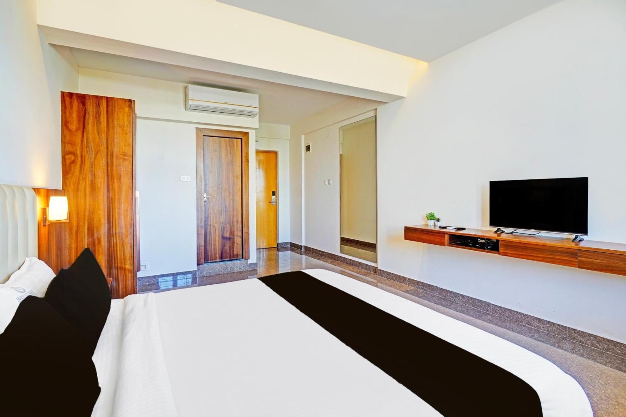 Super Townhouse Oak Electronic City Formerly Hotel Trubell Kammasandra Екстериор снимка